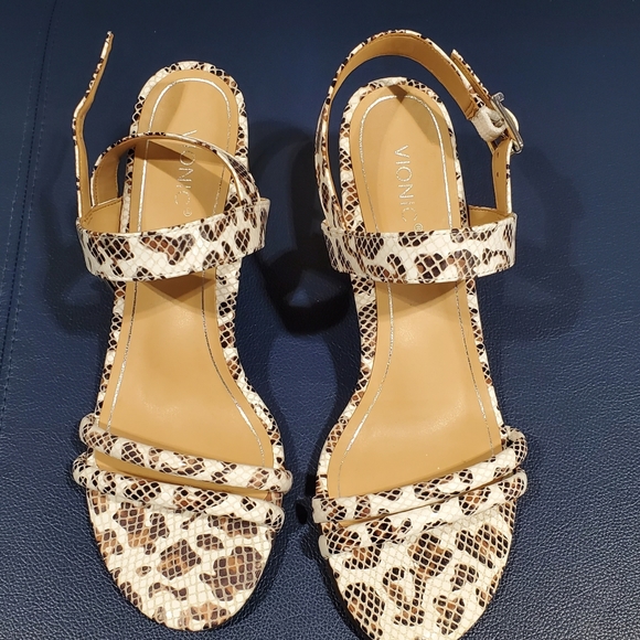 New Vionic Women's Papaya Paula Chunky Heel Blocked Heel Sandals. White - Picture 8 of 8